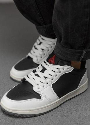 Мужские кроссовки черно-белые в стиле dunk - стильная повседневная обувь, низкие кожаные кроссовки для города, размеры 40-45