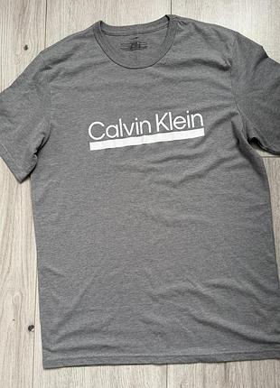 Футболка чоловіча calvin klein