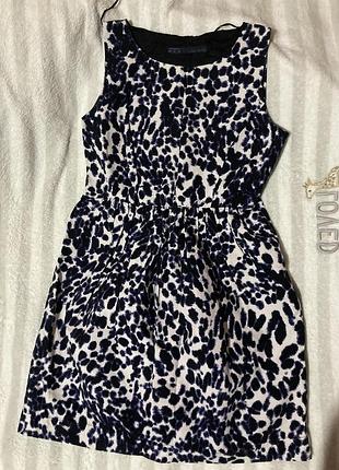 Сукня жіноча zara basics. леопардовий принт, розмір м, size 28. цупкий комтюмний матеріал