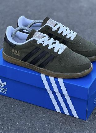 Мужские кроссовки adidas 40 43