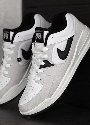 Мужские кроссовки найк джордан nike jordan grey white black сервй белый чёрный 40