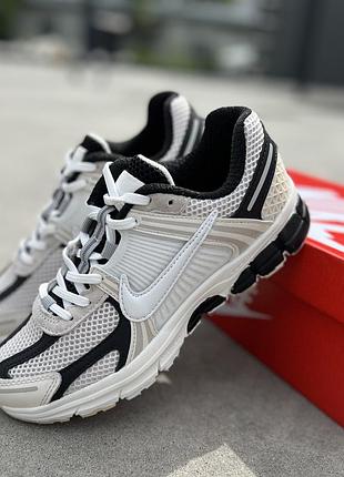 Женские кроссовки найк вомеро nike vomero 5 white black белый чёрный 36 37
