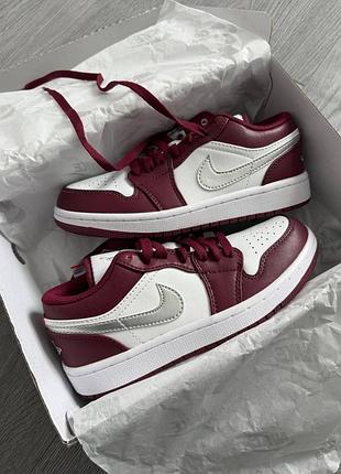 Женские кроссовки найк аир джордан nike air jordan 1 low bordo silver 37