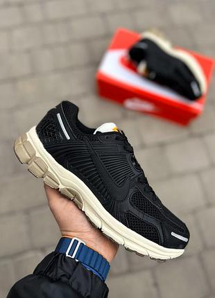 Мужские кроссовки найк вомеро nike vomero 5 black white чёрный белый 41