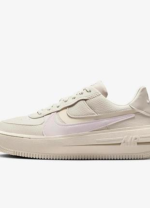 Жіночі кросівки найк стильні оригінал nike air force 1 plt.af.orm beige dj9946-108