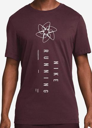 Футболка nike dri fit run division running tee dm5387-652