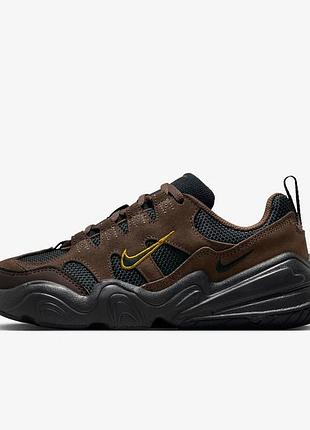 Жіночі кросівки найк стильні оригінал nike tech hera brown dr9761-200