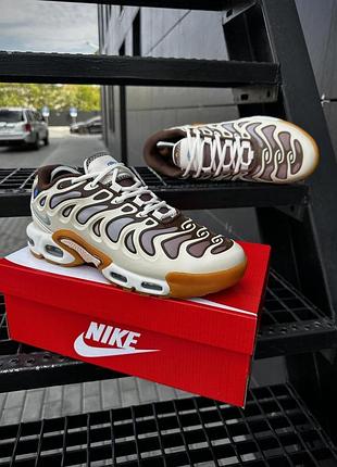 Кроссовки nike air max tn plus drift кремовые для мужчин спортивные легкие удобные для активного отдыха 44 (28 см)