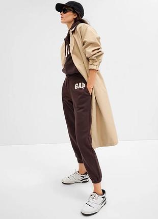 Штани спортивні logo jogger sweatpants 463492-20 gap xl коричневий 463492-20