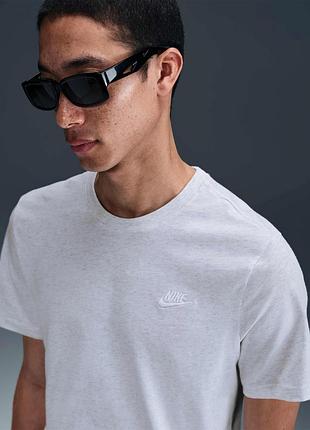 Футболка чоловіча nike sportswear club t-shirt brown ar4997-051