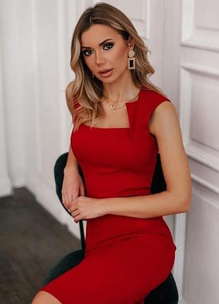 Класичне жіноче плаття-футляр без рукавів, червоне l