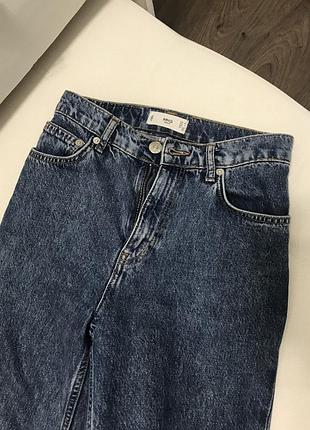 Отличные джинсы mom 34 размера на высокой посадке от mango