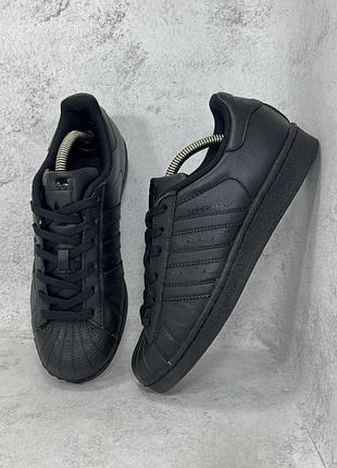 Чорні шкіряні жіночі кросівки adidas superstar