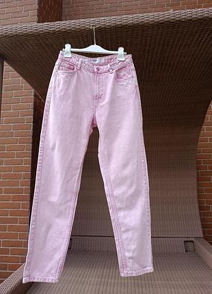 Розовые mom джинсы bershka средней посадки straight slim pastel pink
