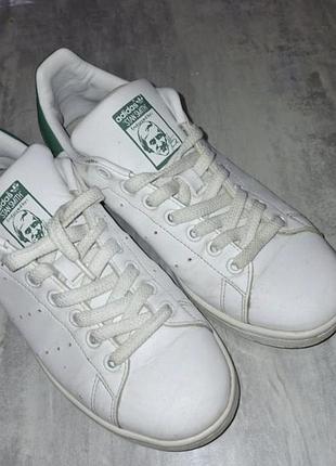 05.кросівки adidas stan smith у класичному біло-зеленому виконанні,б/у