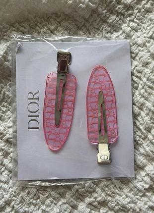 Заколки dior рожеві