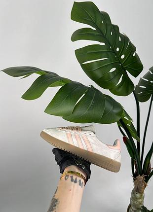 Adidas originals bermuda light grey pink