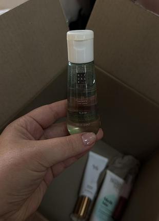 Суха олія для тіла та волосся the ritual of jing sleep dry oil від нідерландського бренду rituals у дорожньому форматі 50 мл.
