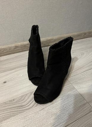 Черевики ботинки