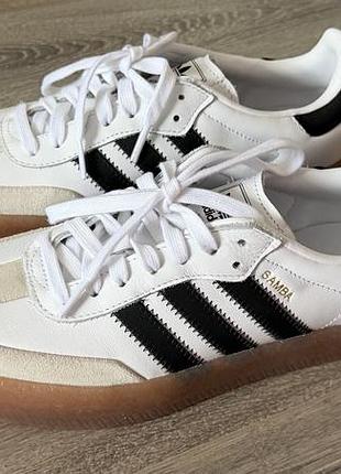 Samba adidas нові