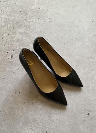Жіночі чорні лакові туфлі christian louboutin оригінал