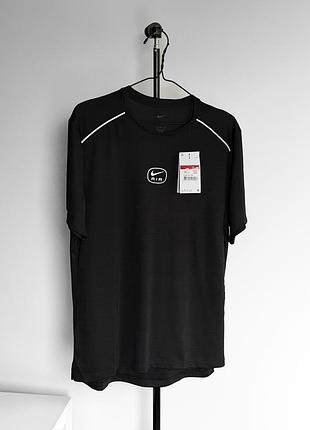 Футболка nike air dri-fit   men`s t-shirt