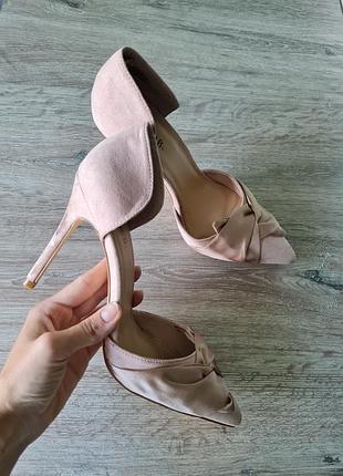 Босоніжки туфлі на каблуку justfab