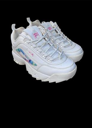 Продам стильні жіночі кросівки fila disruptor білого кольору з яскравими вставками.розмір (37).