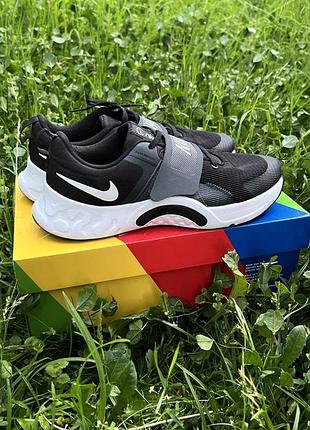 Чоловічі кросівки nike renew retaliation 42 розмір в ідеальному стані