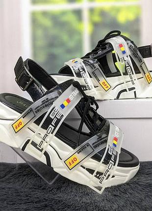 Уценка! босоножки 38р, летние спортивные на платформе