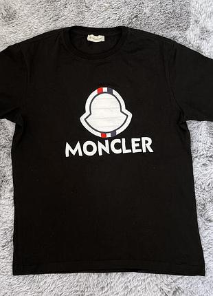 Брендовая футболка унисекс от moncler 🌿