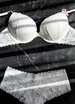 Комплект белья белого цвета от бренда victoria’s secret 🇺🇸 оригинал