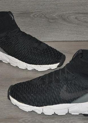 Продам кросівки фірма nike air footscape magista flyknit.