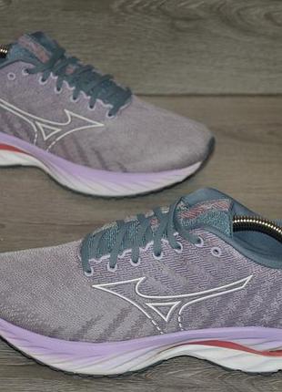 Продам кроссовки фирма mizuno wave inspire 19.