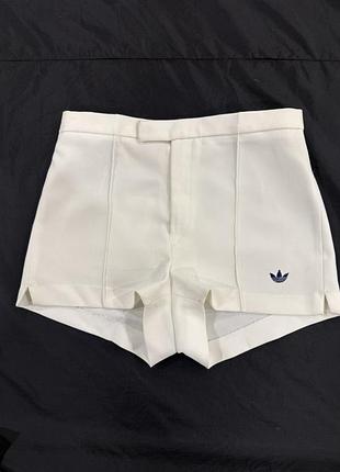 Adidas original шорти розміру с