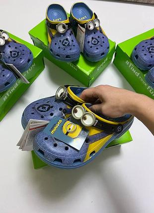 Кроксы crocs minions взрослые летние детские новые оригинал