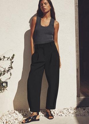 Брюки zara  темно серые модель укороченная барел