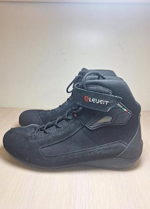 Мотоботы eleveit