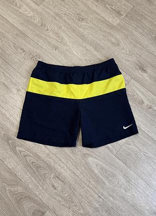 Вінтажні нейлонові шорти nike