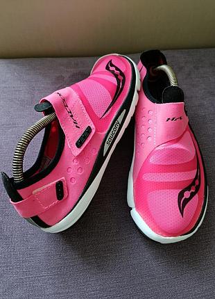 Женские кроссовки saucony hattori 38,5 размер