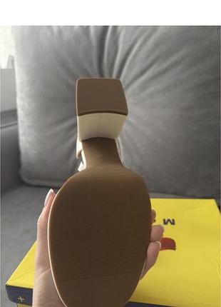 Продам туфлі 4