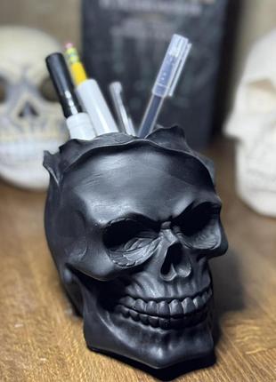Череп кашпо-трій'янда декор fullblack abc handmade