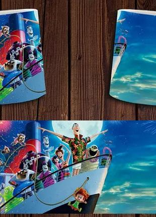 Чашка белая керамическая "монстры на каникулах" hotel transylvania abc