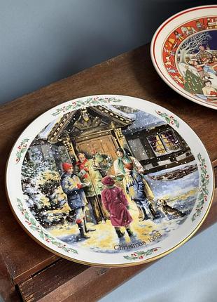 Тарілка royal doulton 1989 рік
