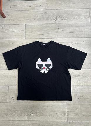 Оригінальна футболка karl lagerfeld (choupette) розмір m / оверсайз