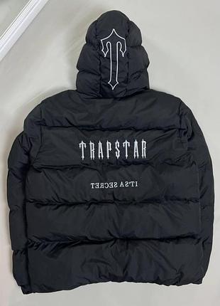Зимовий пуховик з капюшоном матовий trapstar трапстар