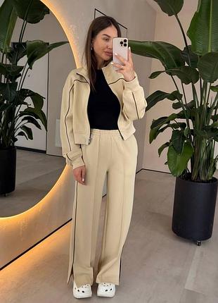 Трикотажний костюм із глянцевим ефектом favorite style