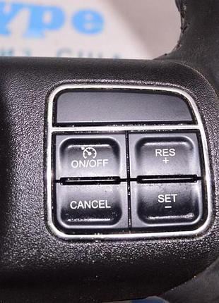 Кнопки управления (на руле) прав jeep compass 11-16