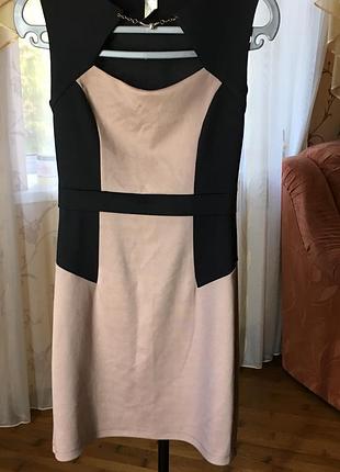 Сукня обтягуюча