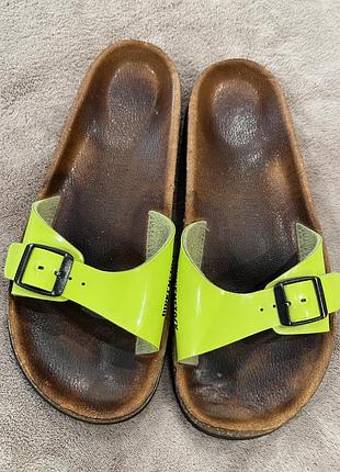 Шльопанці birkenstock